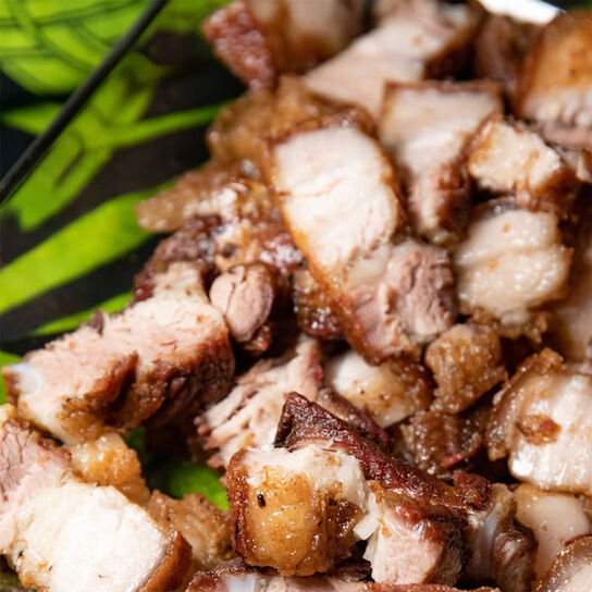 Как приготовить вкусную свиную грудинку в духовке: секреты и рецепты