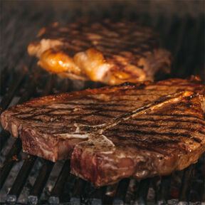 Фото Мясо на гриле - пошаговый рецепт. Какое мясо лучше использовать для барбекю?
