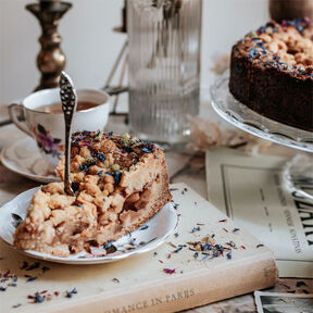 Фото Песочный тертый пирог с вареньем на маргарине: пошаговый рецепт в духовке