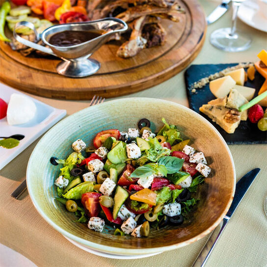 Греческий салат с майонезом - пошаговый рецепт приготовления
