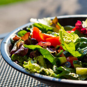 Фото Простой овощной салат без майонеза рецепт на скорую руку